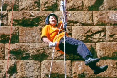 8 June 2014 – Judith Abseils from Forth Bridge in Memory of OM Brian Wilson MM0WZB-SK