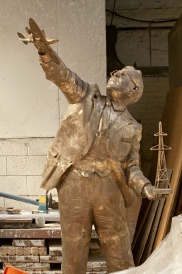 RADAR – Robert Watson-Watt Statue Unveiled